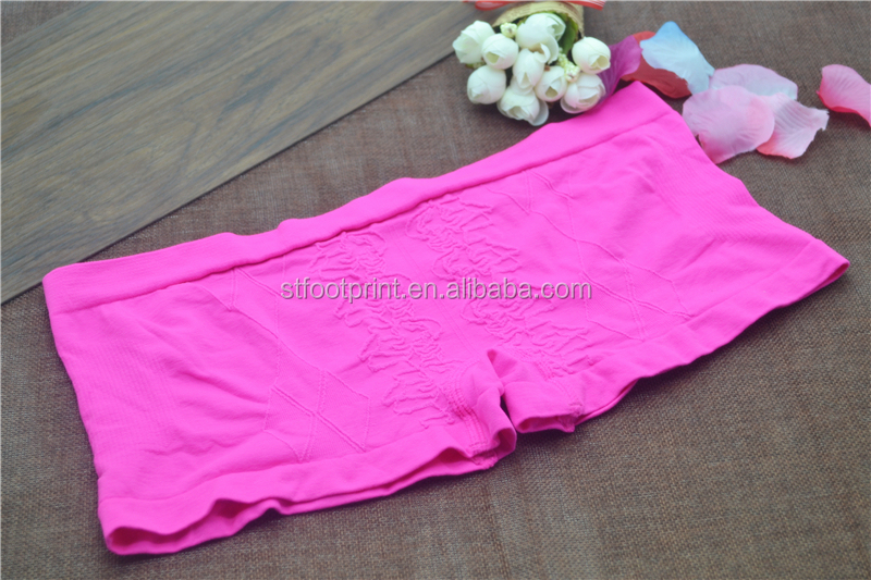 Underwear和panty区别 undergone和underwent 